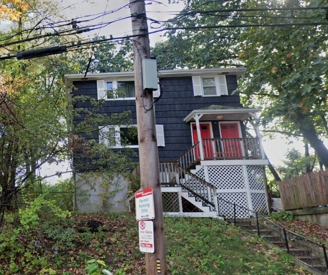 Building Photo - 64 Ridgemont St