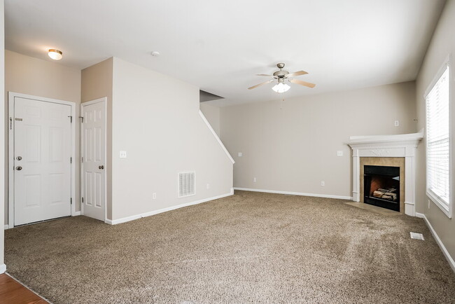 Foto del edificio - 1249 Braemar Highland Dr