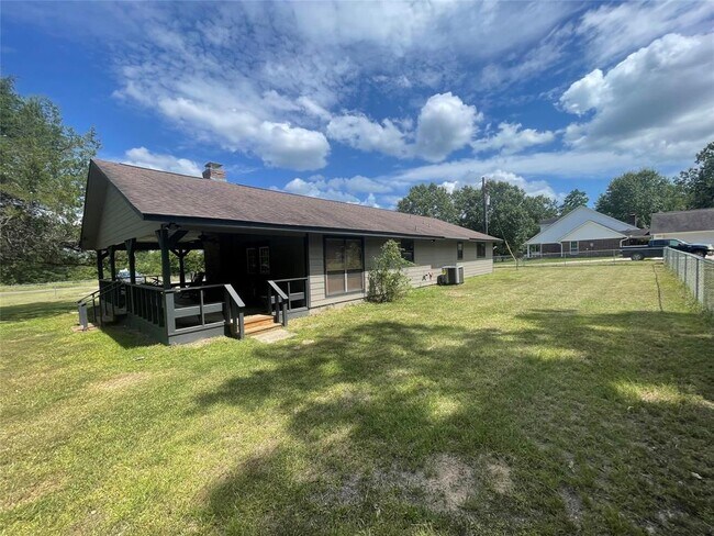 Building Photo - 1102 Kate Lowe Rd