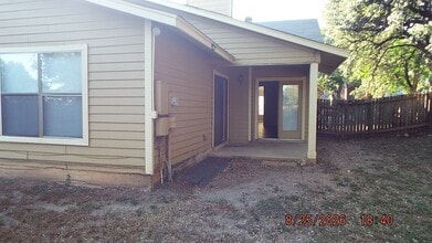Building Photo - 3422 Sunlit Grove