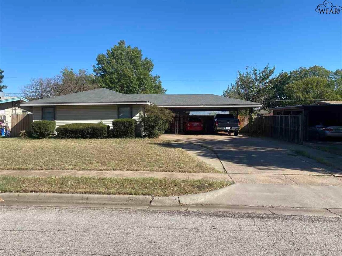 Primary Photo - 4118 McGaha Ave