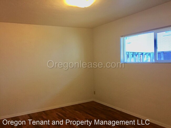 Building Photo - 2950 Willamette St