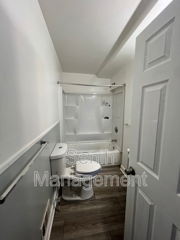 Foto del edificio - 7334 Thatcher St