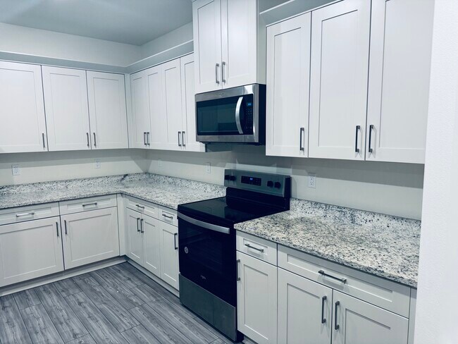 Foto del edificio - 80425 Enclave Ct