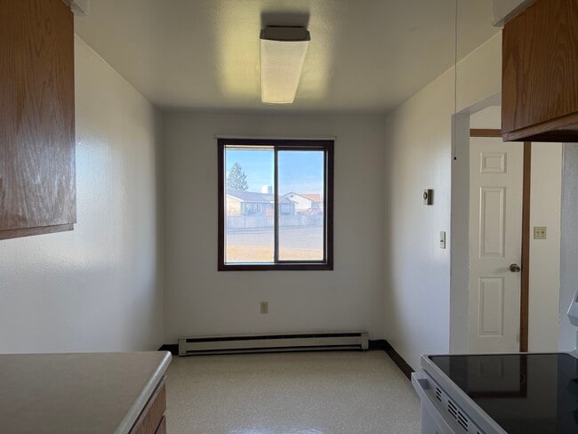 Dining Area - 1112 Mather Dr