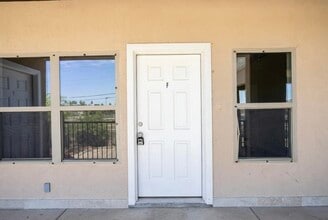 Building Photo - 5601 Cuenca Dr