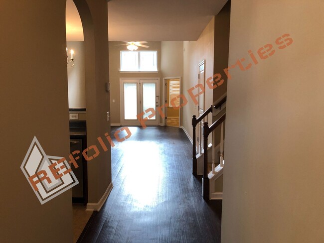 Foto del edificio - Beautiful 3 Bedroom 2.5 Bathroom 1 Car-Gar...