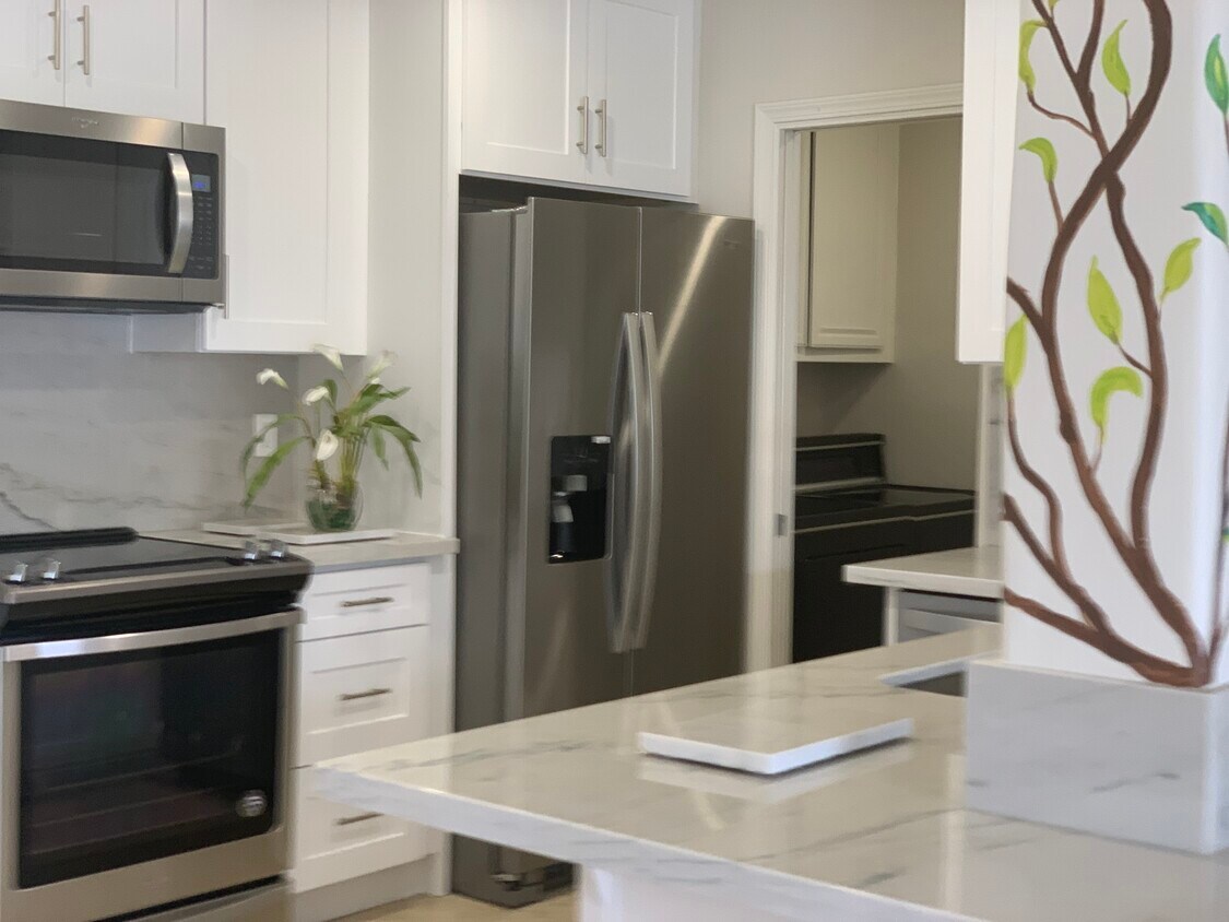 Foto principal - 3969 Mahaila Ave