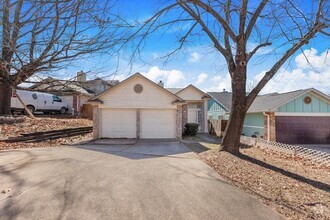 Building Photo - 4905 Dovercliff Cove