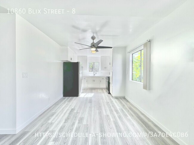 Building Photo - Newly Remodeled 2 Bedroom + 1 Bath + Parki...