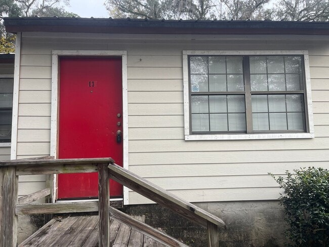 Photo - 1 bed 1 bath newly renovated townhouse