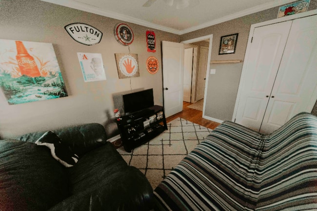 Foto del edificio - 7636 Conser