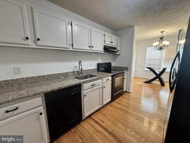 Foto del edificio - 16318 Brooktrail Ct