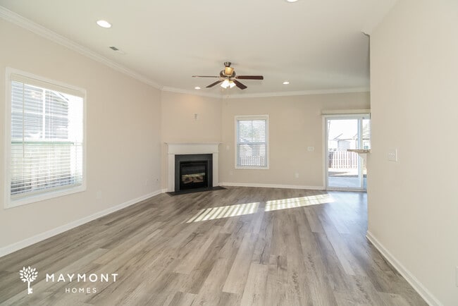 Building Photo - Beautiful 4-Bedroom Home in Chapin, SC