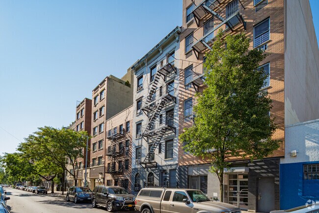 412 E 11th St New York, NY 10009 - 412 E 11th St