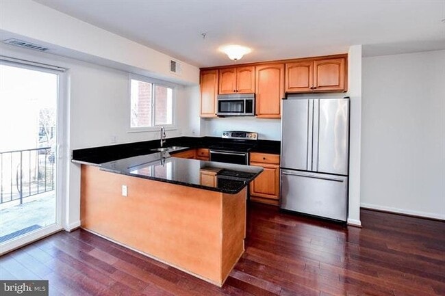 Photo - 1386 Bryant St NE Apartment