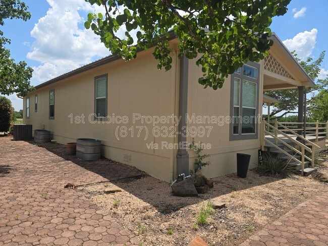 Foto del edificio - 197 Private Rd 4652