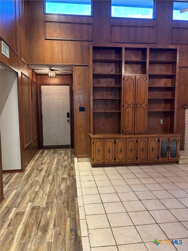 Foto del edificio - 202 Sherwood Dr