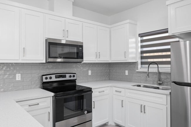 Foto del edificio - 3508 S Dominique Dr