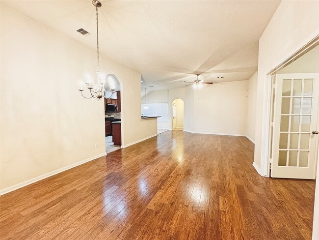 Building Photo - 13306 Southpoint Ln