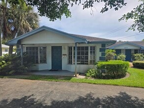 Building Photo - 800 Ibis Way