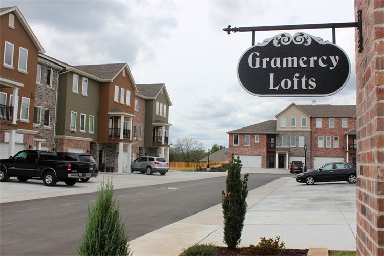 2011 Nova Ave, Bartlesville, OK 74006 Townhome Rentals in