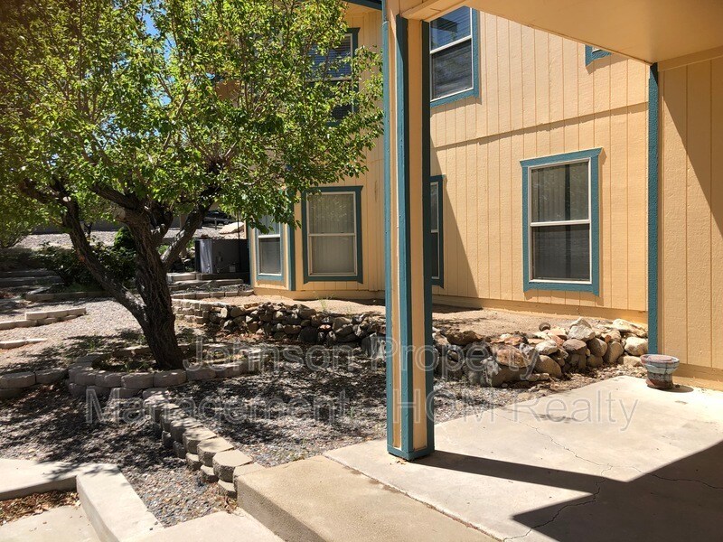 Primary Photo - 2430 Telluride Dr