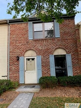Building Photo - 221 Hampshire Ct