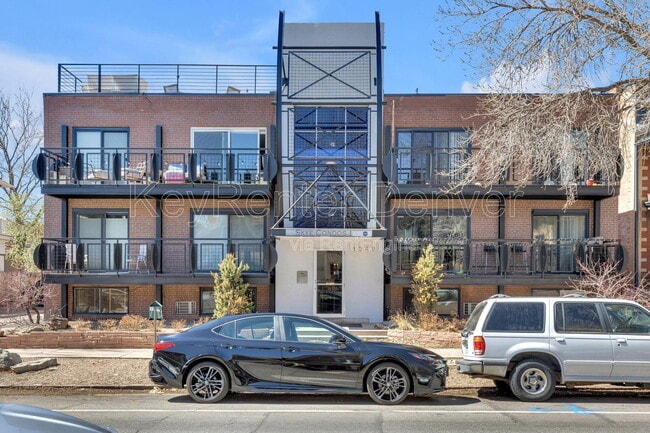 Building Photo - 1045 N Clarkson St