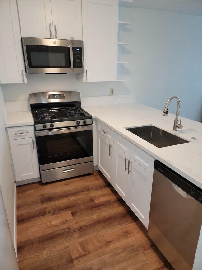 Building Photo - 241 50th St