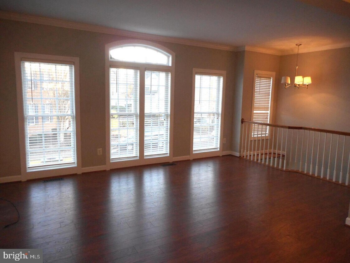 Foto principal - 9134 Cook Inlet Dr