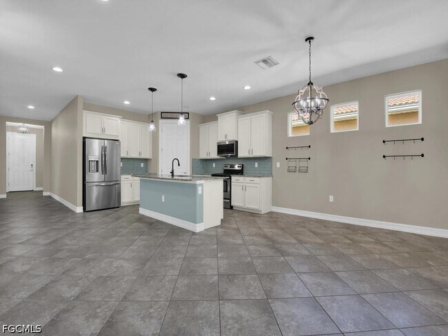 Foto del edificio - 4211 Dutchess Park Rd