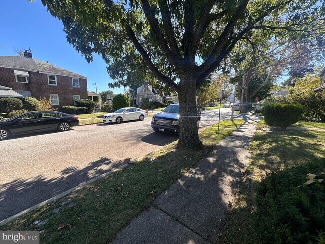 Foto del edificio - 5102 Levindale Rd