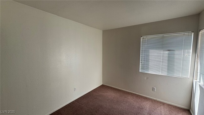 Building Photo - 6051 Dawn View Ln