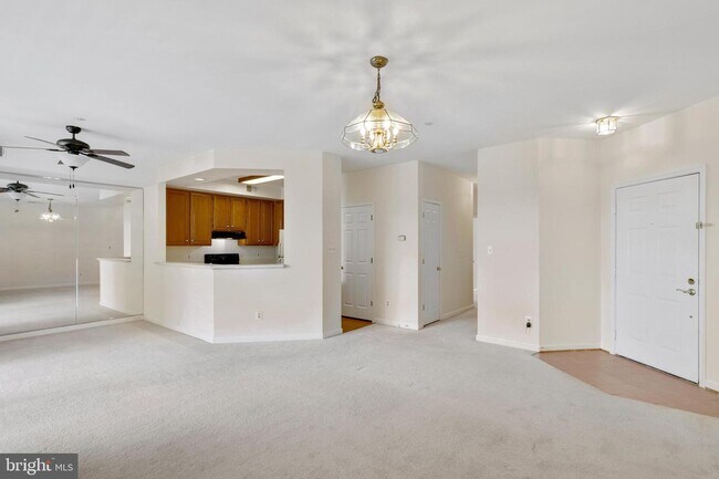 Building Photo - 7044 Ellingham Cir