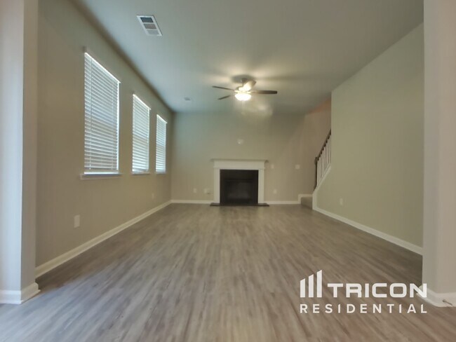 Foto del edificio - 42 Woodland Ct