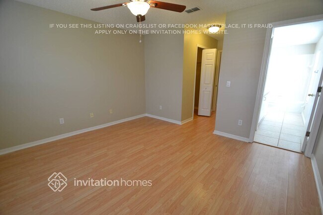 Foto del edificio - 2159 Heathwood Cir