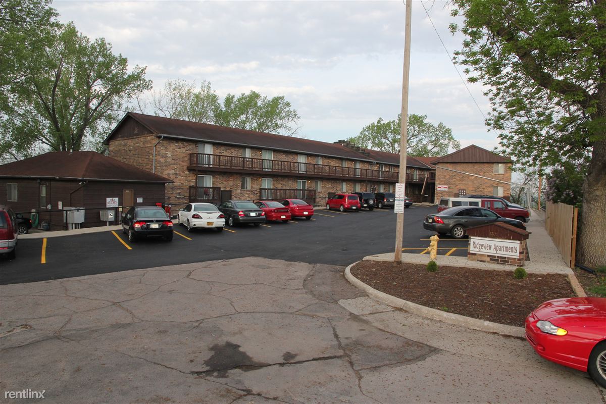 1301 S Westcott St, Sioux City, IA 51106 Condo for Rent in Sioux City