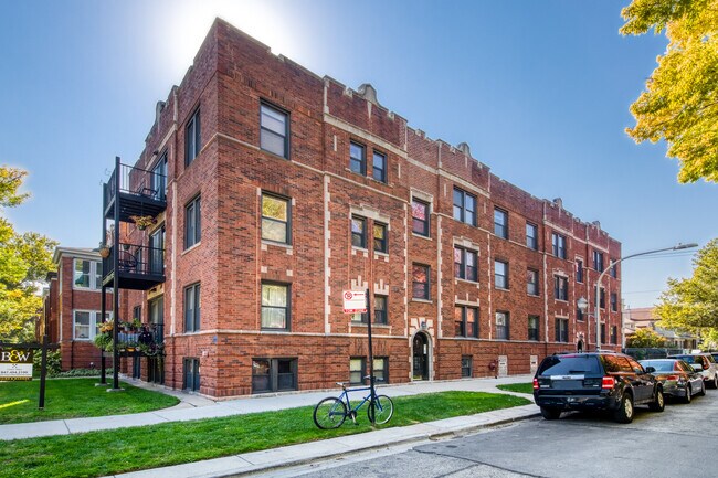 Building Photo - 2211 W Winona St
