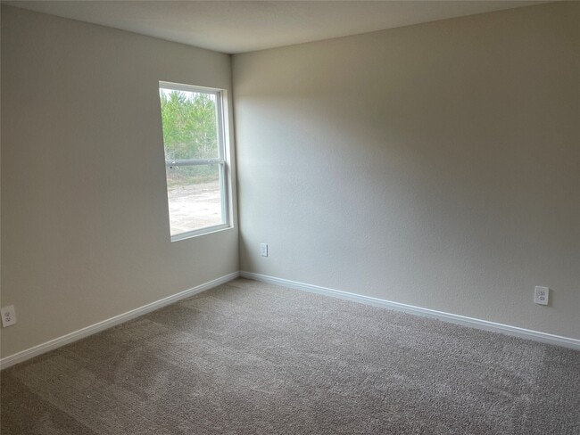 Building Photo - 326 Rd 5138