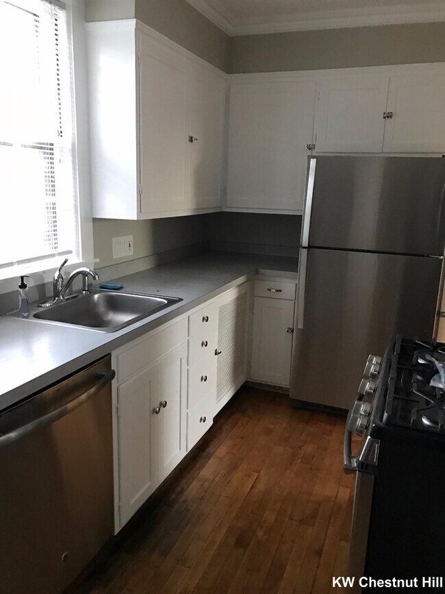 Foto del edificio - 1619 Centre St