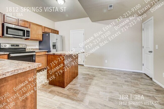 Foto del edificio - 1812 Springs Vista St
