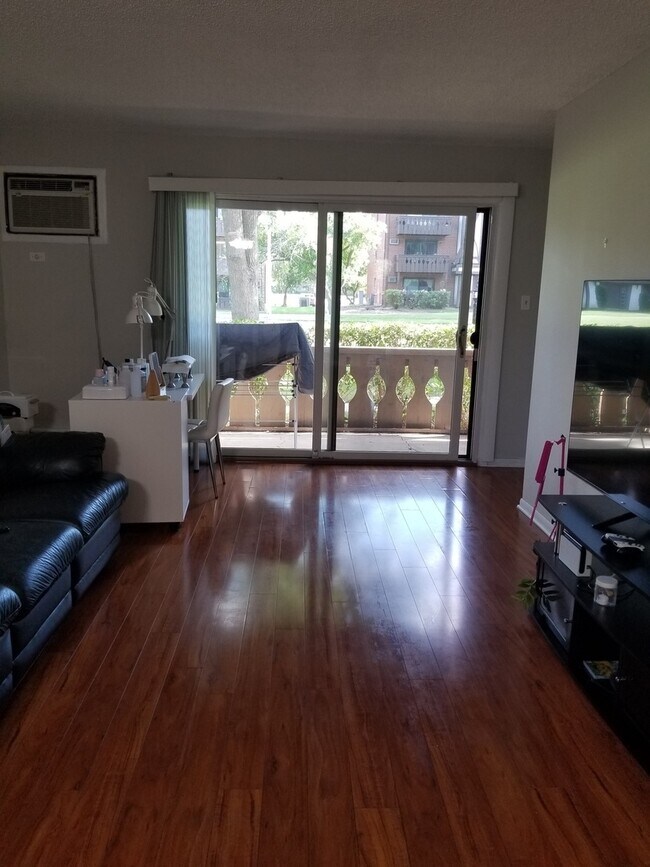Foto del edificio - 11 Parkside Ct