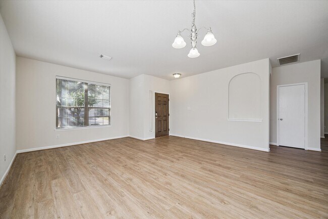 Foto del edificio - 21722 Manitou Falls Ln