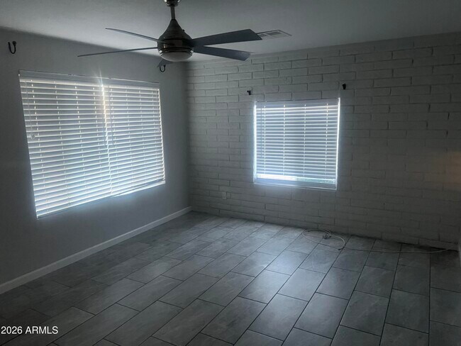 Foto del edificio - 5406 S Hazelton Ln