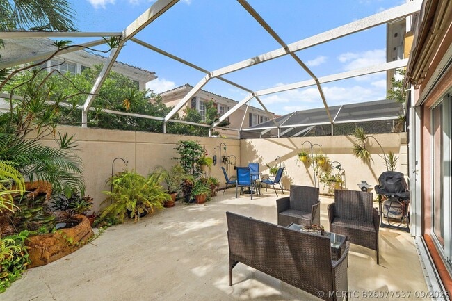 Building Photo - 58 Tall Oaks Cir