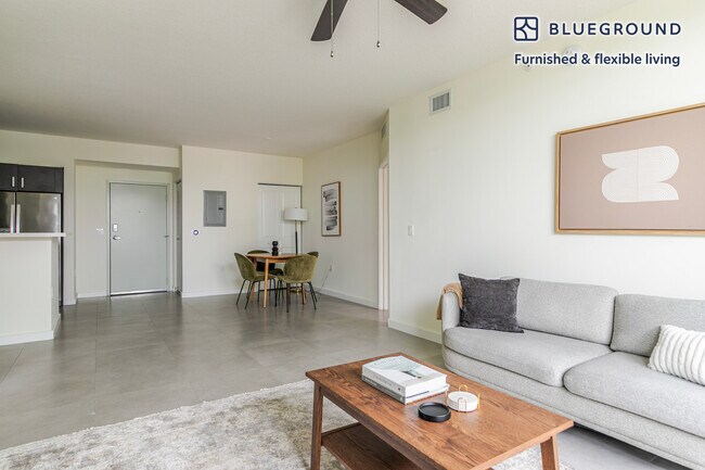 Foto del edificio - 729 NW 2nd St