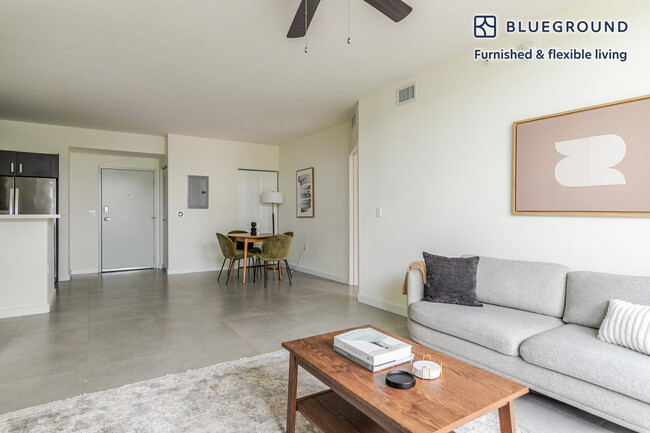 Building Photo - 729 NW 2nd St