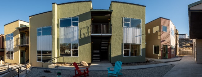 Building Photo - 302 CO-291