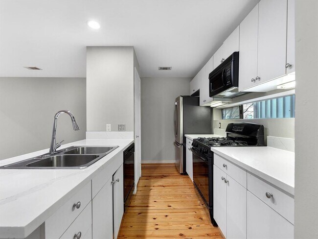 Foto del edificio - 1714 Drew St